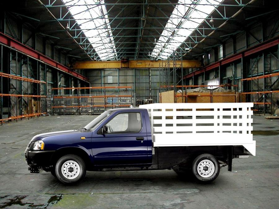  Nissan Camiones 2008 года  (фото 5 из 6)